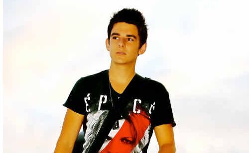 Aussie Idol finalist Jack Johnston heads north Aussie Idol finalist Jack Johnston heads north
